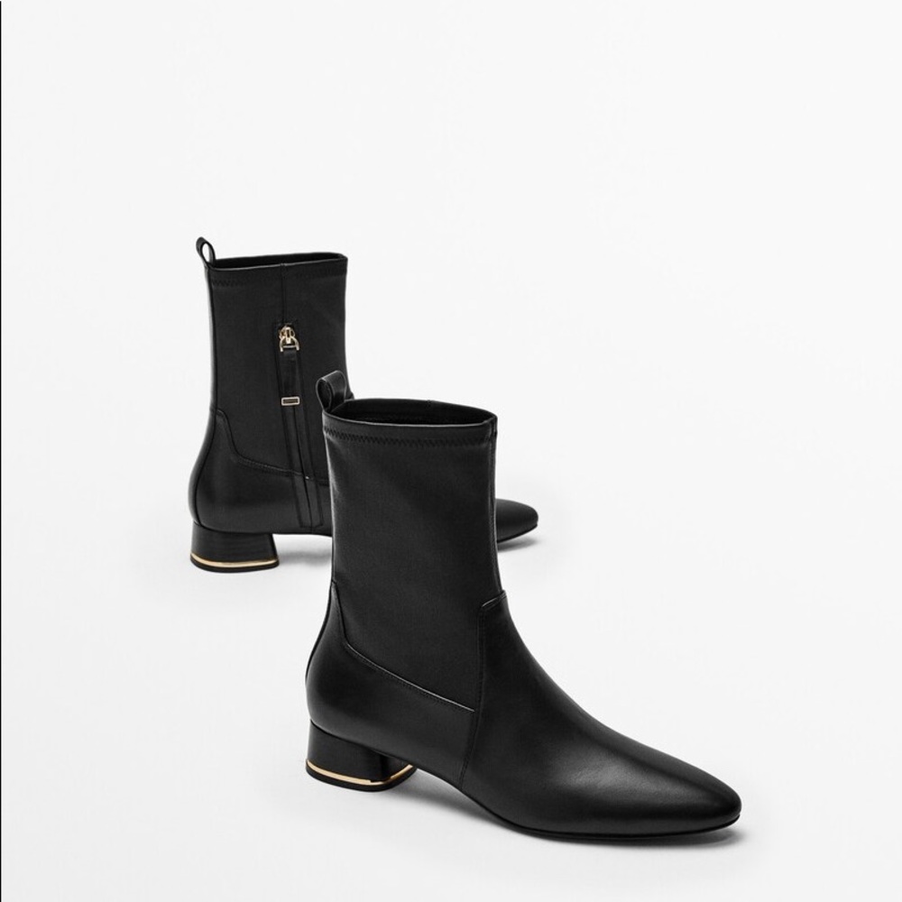 Massimo Dutti Black Leather Ankle Boots